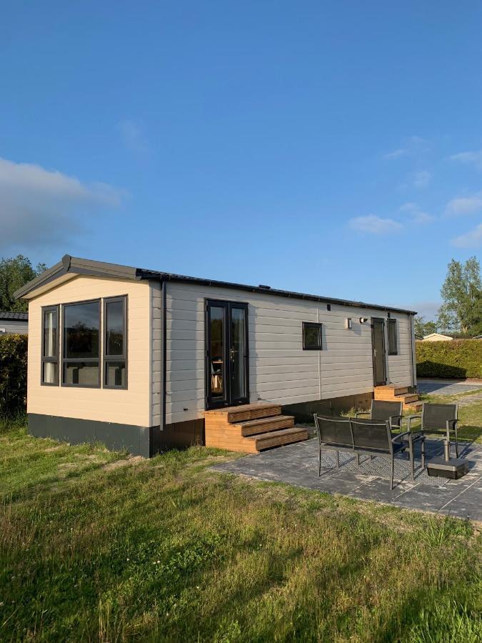 Chalet Rivendell Menaldum Ngoại thất bức ảnh