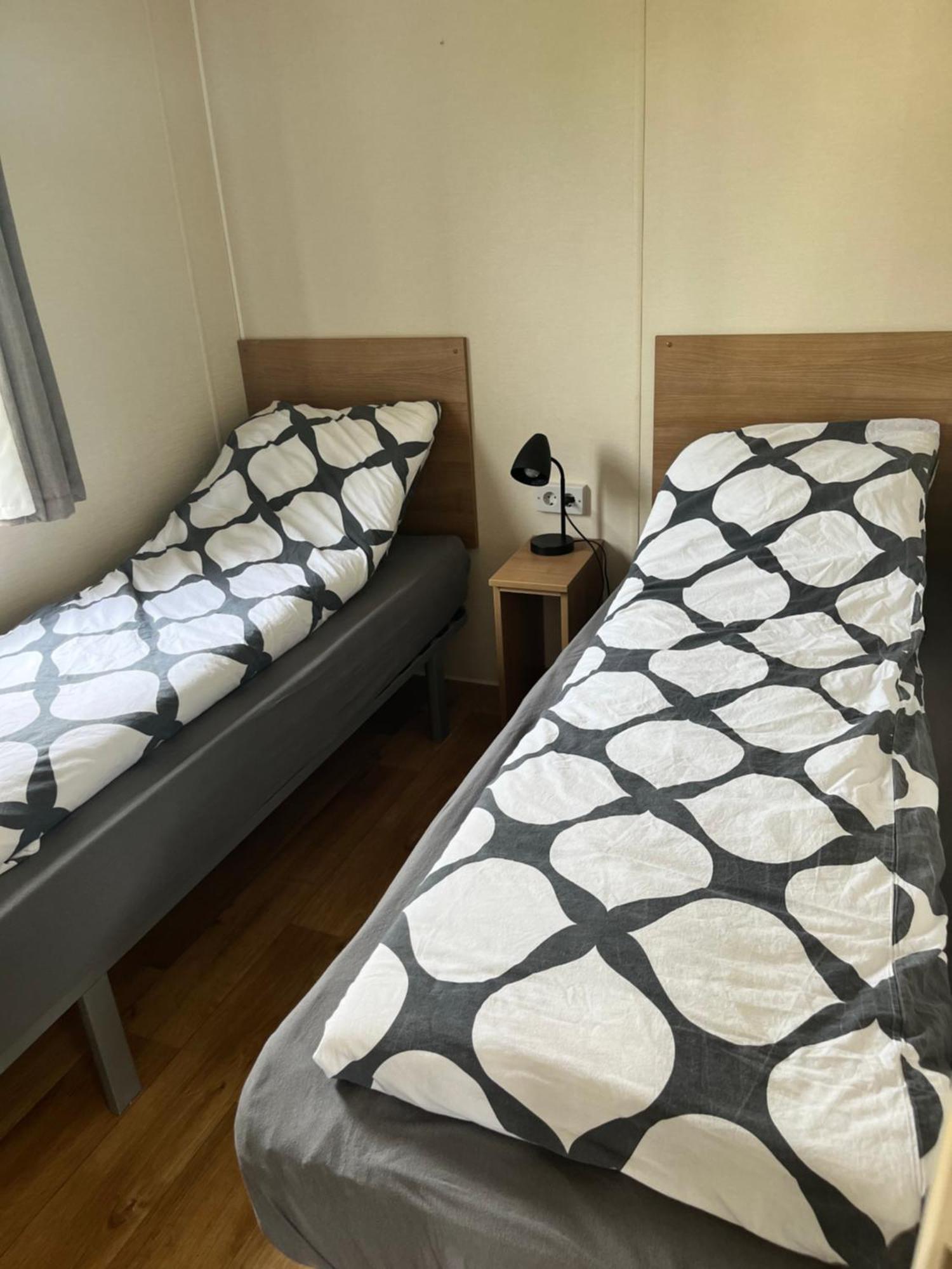 Chalet Rivendell Menaldum Ngoại thất bức ảnh